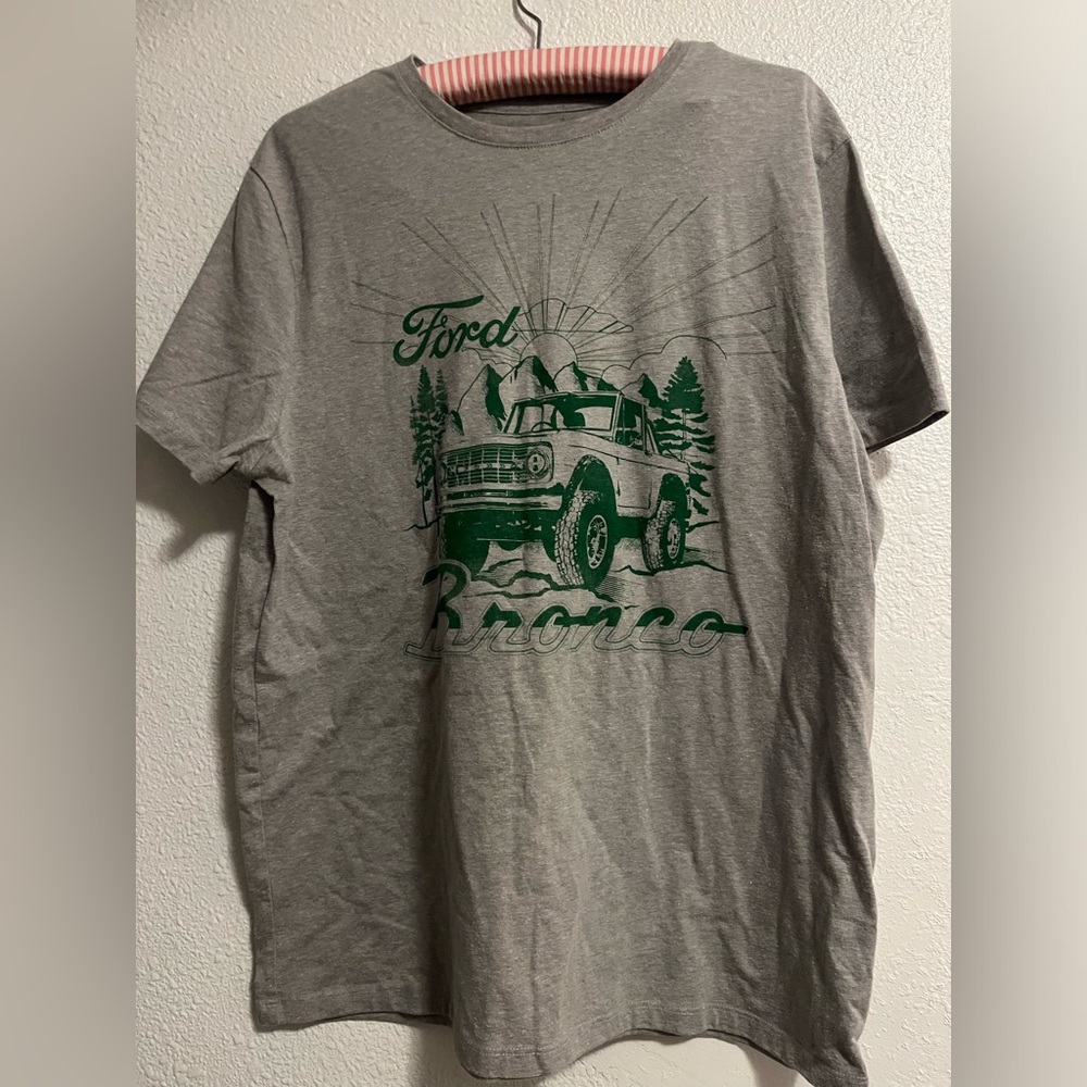 Ford Bronco T Shirt Mens large
